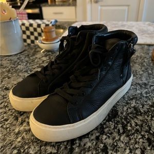Ugg Leather Sneaker